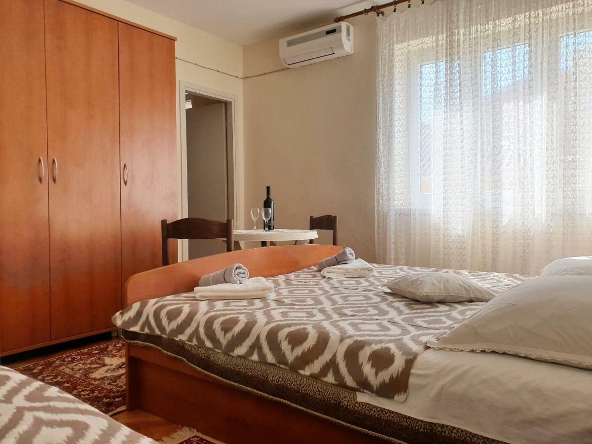 Guest House Miro Novalja Ngoại thất bức ảnh